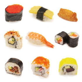 Ảnh chụp nhiều loại sushi trong cắt dán. Nigiri, tobiko, tamago, uramaki, futomaki, maki, inari.