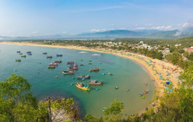 Ảnh chụp Bãi biển Quy Nhơn ở tỉnh Bình Định, Việt Nam