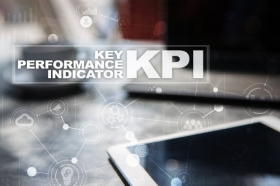 Ảnh chỉ số hoạt động quan trọng KPI. Khái niệm kinh doanh và công nghệ.